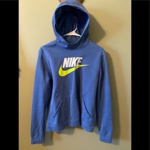 Bundle- Nike youth XL hoodies and sweat pants.